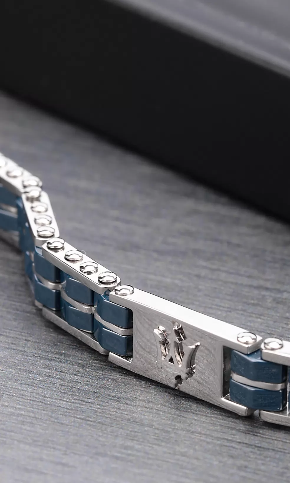 Maserati Jewels Men's Bracelet JM221ATZ05 - New Fashion Jewelry